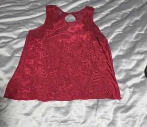 Elegant Red Lace Sleeveless Top